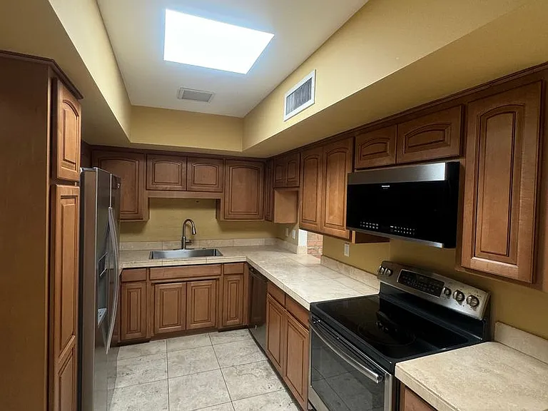 4715 E Apple Valley Pl — Photo 10