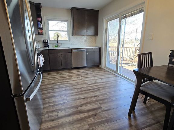 5th image of 831 W Heritage Dr #2