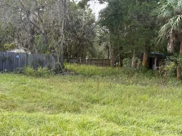 7508 W Miss Maggie Dr, Homosassa, FL 34448