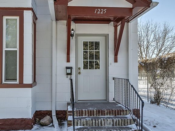 3rd image of 1225 C St