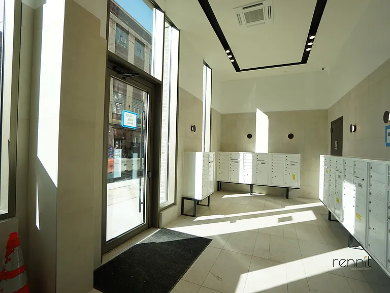 33 Little Nassau St #907 — Photo 21