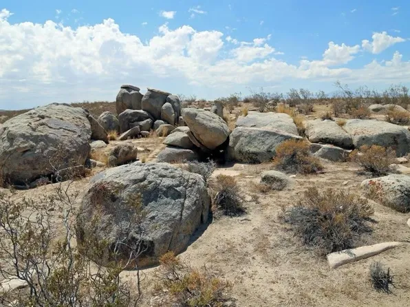 Avenue D12, Lancaster, CA 93536