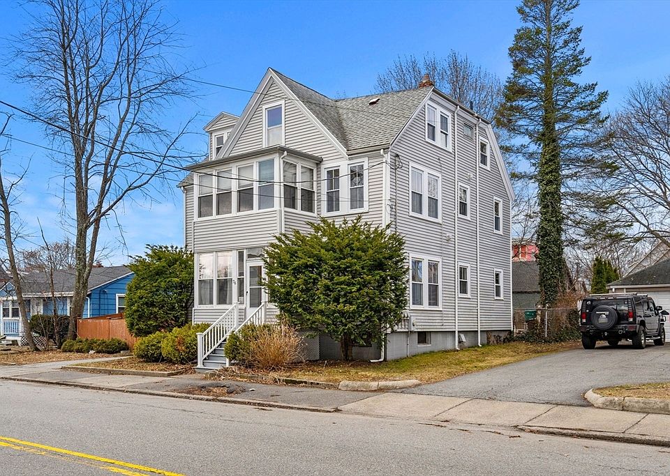 1st image of 76 Myrtle St