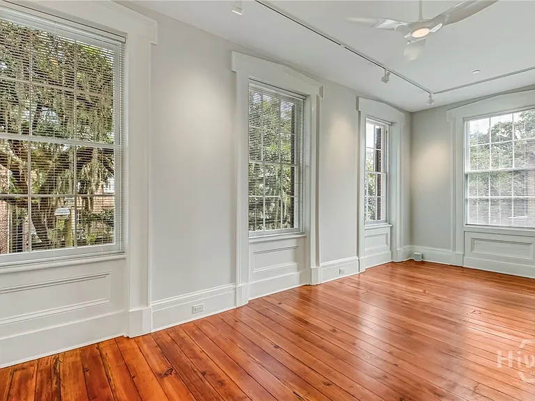 31 E Jones St #3 — Photo 13