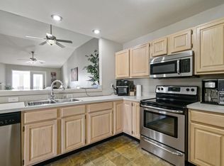 8020 Kingfisher Ln, Pickerington, OH 43147