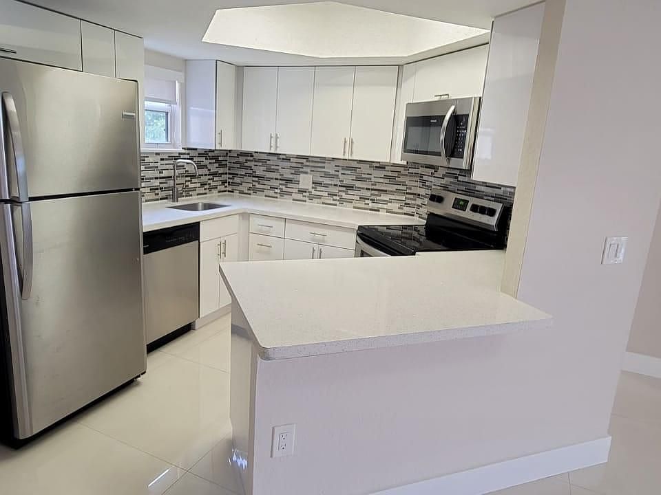 1st image of 8245 Lake Dr APT 301