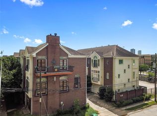 820 Stuart St, Houston, TX 77006