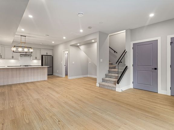 3rd image of 1916 Ethel St #1
