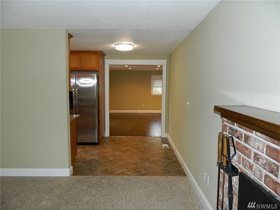 4th image of 11636 SE 323rd Pl