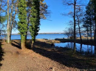 1020 Queenstown Rd, Lancaster, VA 22503