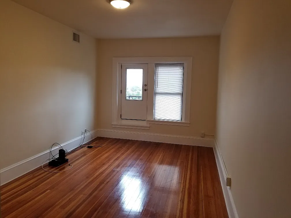 2 bed, 9999 sqft, $3,200 — Photo 4