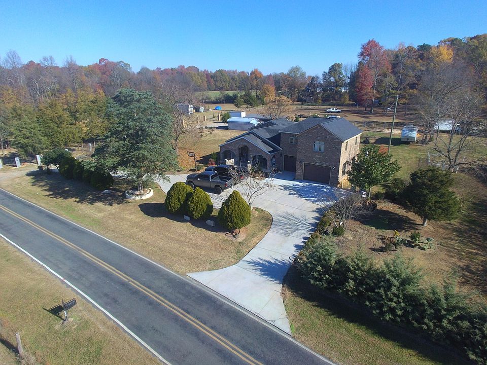 2nd image of 4803 Old Highway Rd