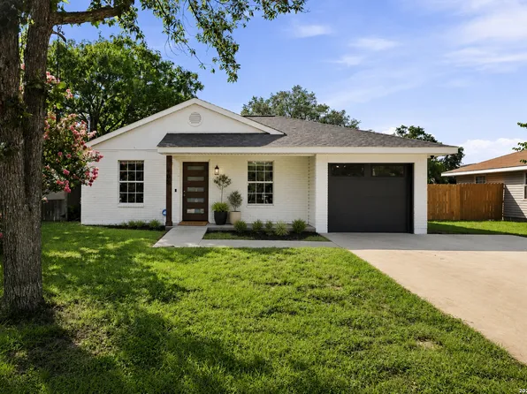405 GOSS ST, Kerrville, TX 78028
