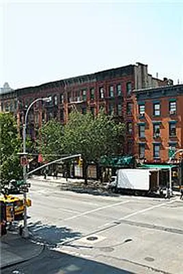 Rented by Sumitomo Real Estate Sales | media 30