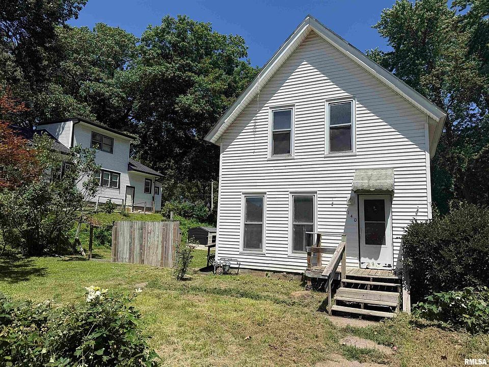 1st image of 1140 E 14th St
