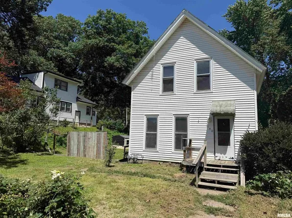 1140 E 14th St, Davenport, IA 52803