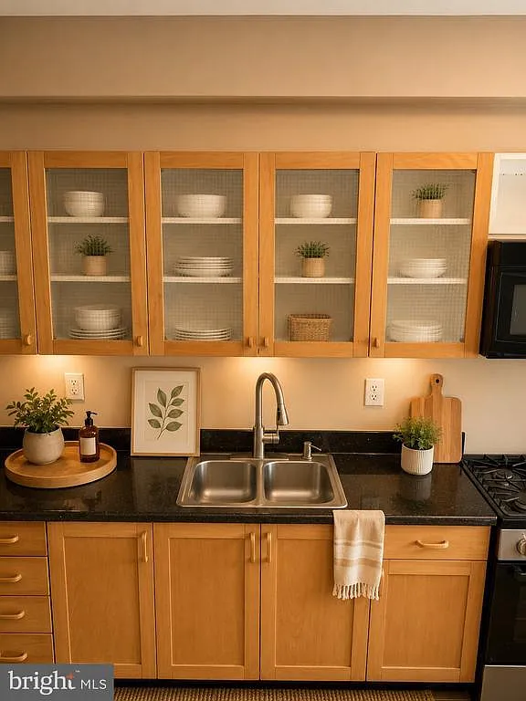 1 bed, 572 sqft, $1,500 — Photo 4