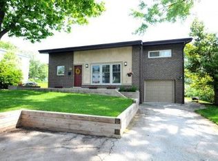 606 Launfall Rd, Plymouth Meeting, PA 19462