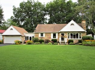 629 Elm St, Carmi, IL 62821