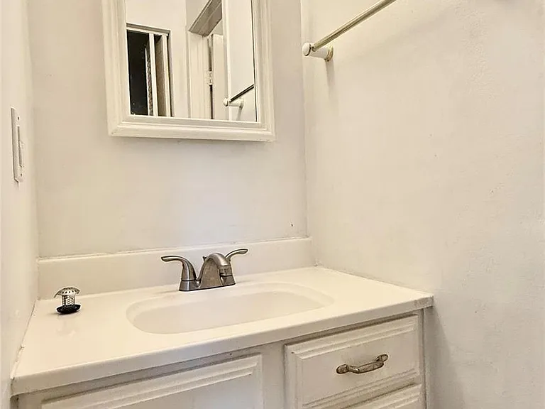18 Dellforest Ct — Photo 26