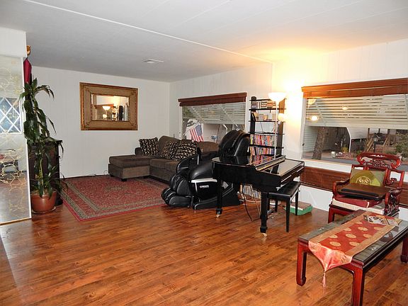 3rd image of 1219 E Barham Dr Space 93