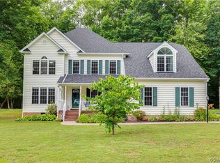 4424 Oxbridge Rd, North Chesterfield, VA 23236