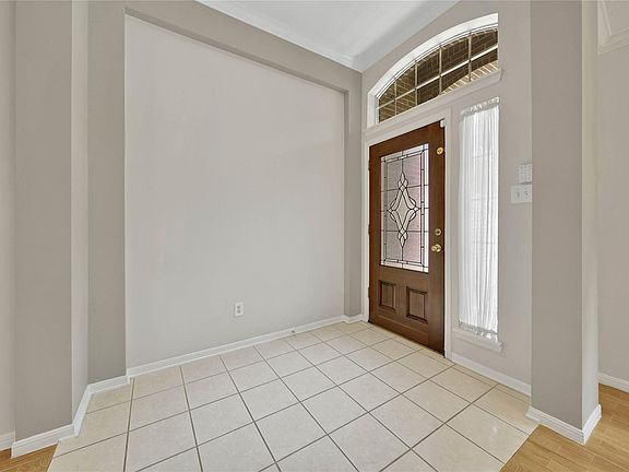 5th image of 15427 Truslow Point Ln