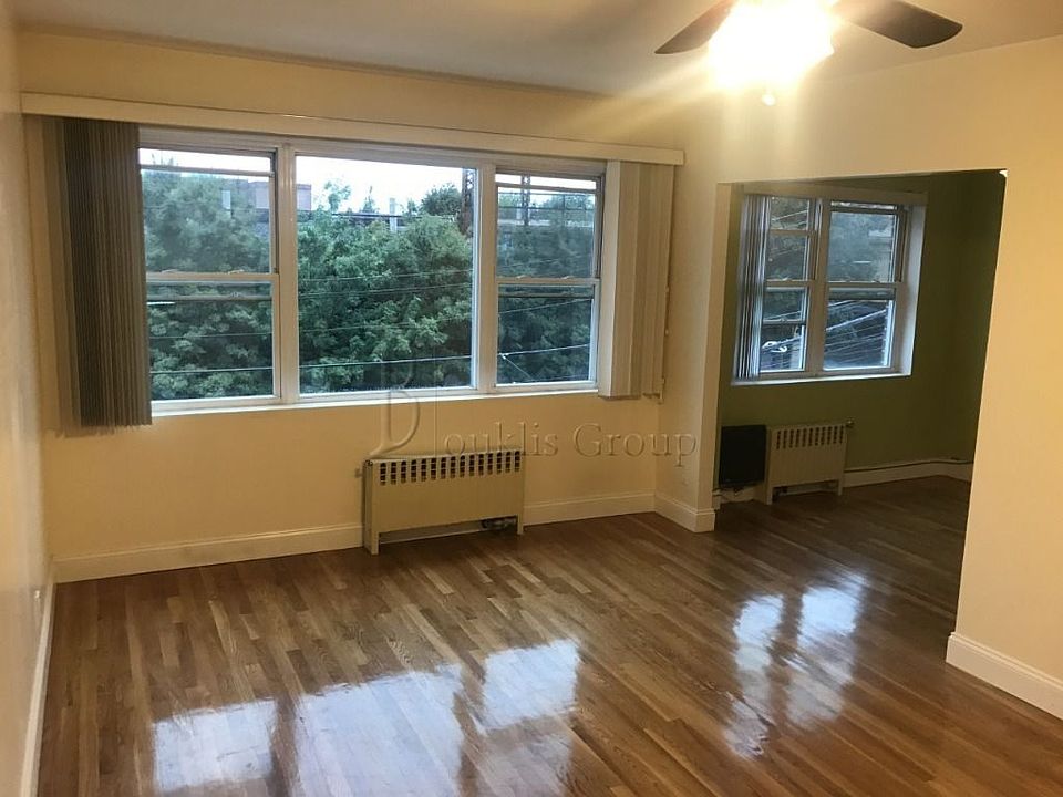 1st image of 4604 25th Ave #3