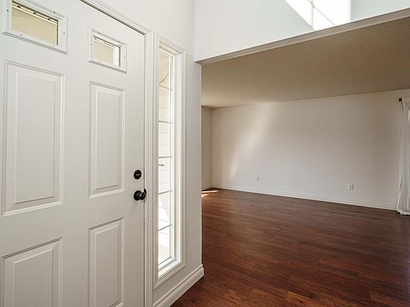 5th image of 2707 SE 172nd Pl