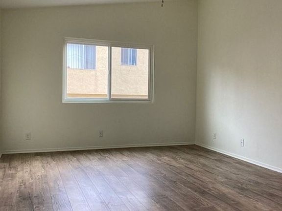 2nd image of 224 S Ditmar St APT 2C