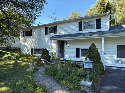 9 Amesbury Rd, Rochester, NY, 14623