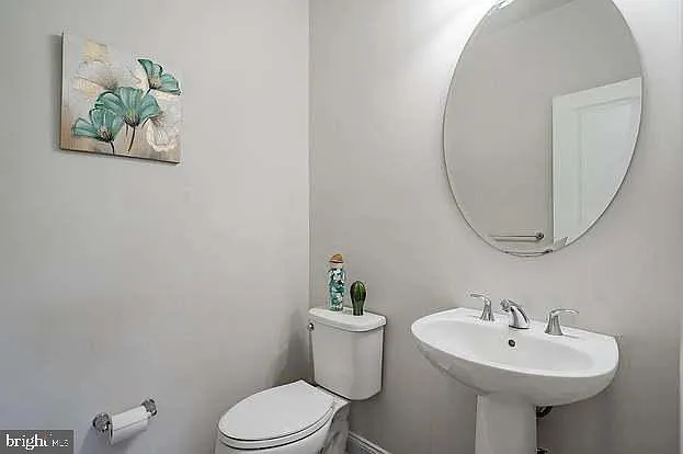 608 Mockernut Ct — Photo 13