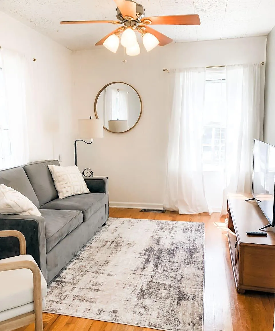 1 bed, 900 sqft, $950 — Photo 2