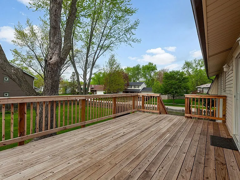 3990 Hudson Dr — Photo 15