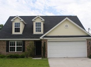 325 Creekside Cir, Ellabell, GA 31308