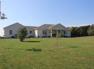 465 Matlock Ln, Auburn, KY 42206