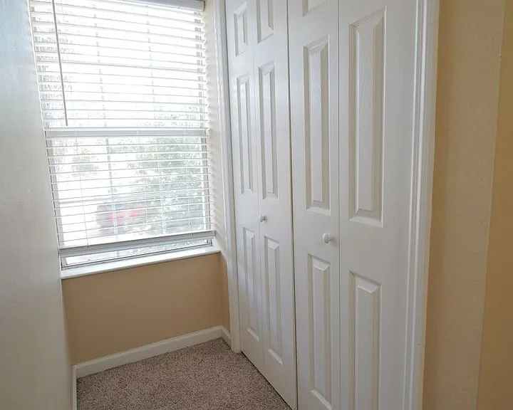 847 W Georgia St — Photo 29