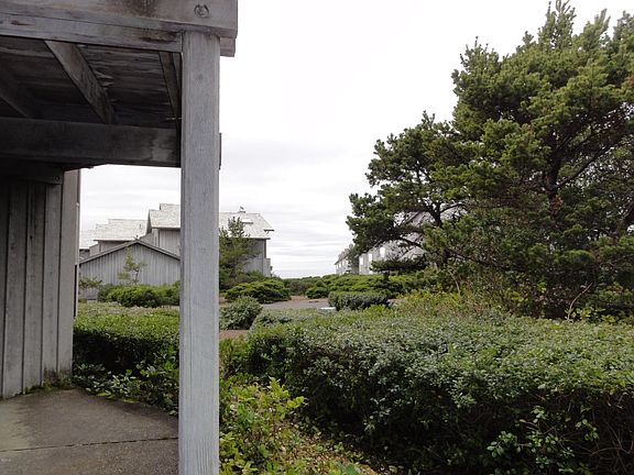 5th image of 4175 NW Highway 101 #J-1