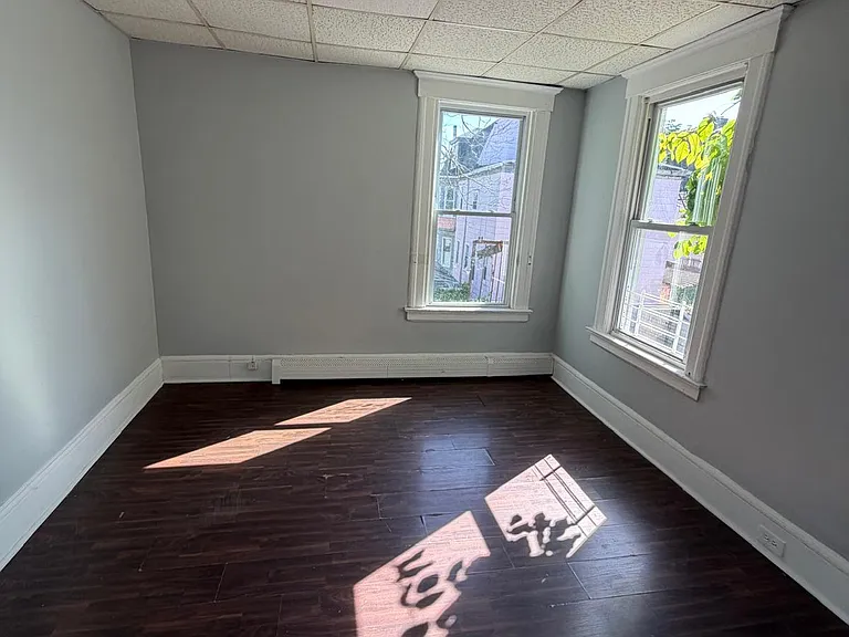 56 Cypress St #2 — Photo 9