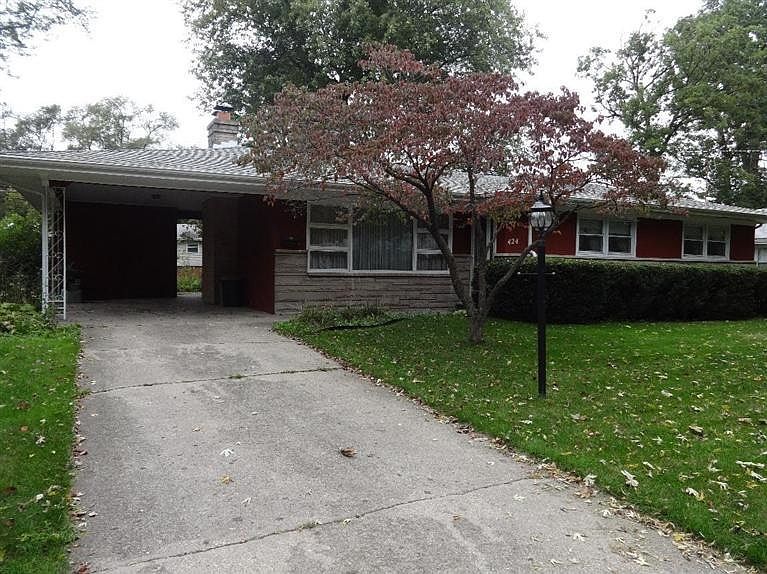 1st image of 424 Crestwood Dr