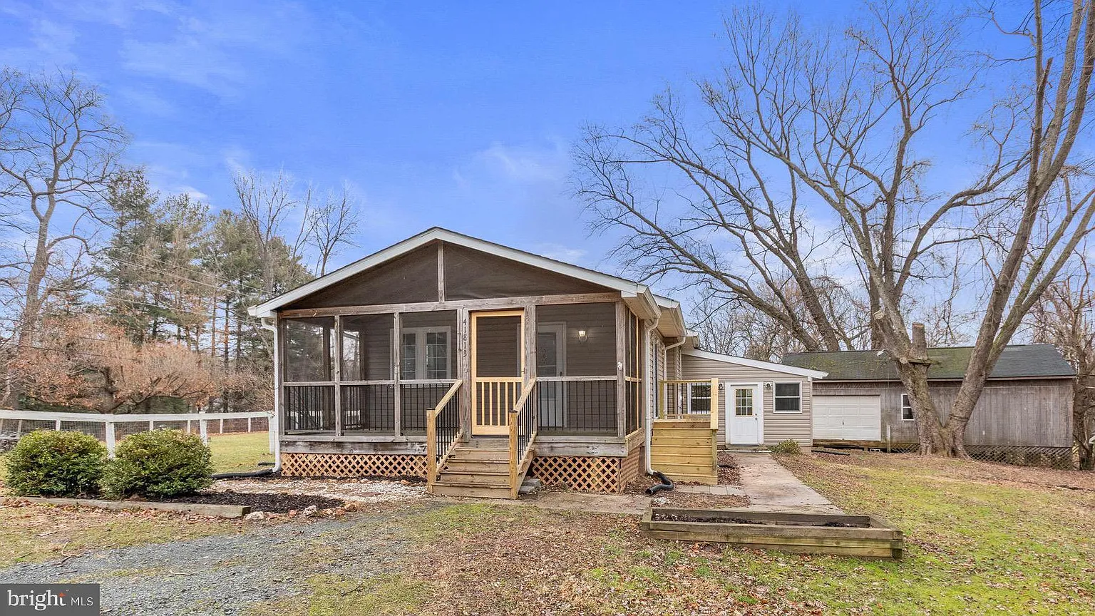 41813 Stumptown Rd photo 1