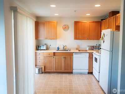 423 SW 155th Street, Seattle, WA, 98166
