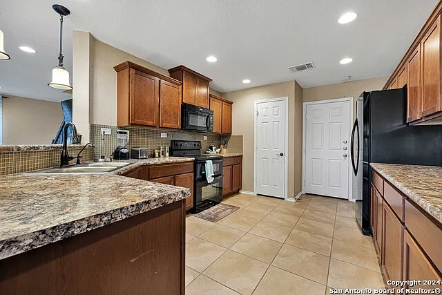 6730 Carmona Pass — Photo 11