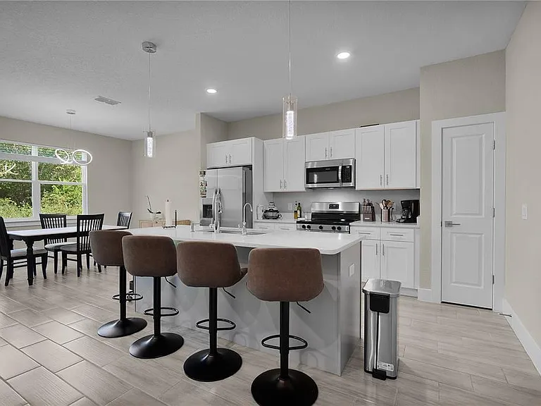 1187 N Platte Ln — Photo 5