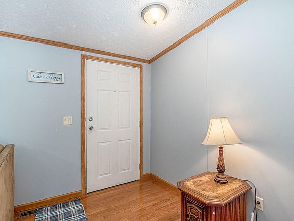 3rd image of 1041 Siesta Ln