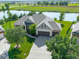 9729 W Westlakes Ct, Wichita, KS 67205