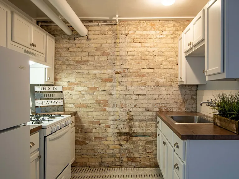 Lafayette Apartment Homes — Photo 14