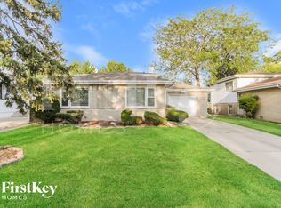 17053 Grant St, Lansing, IL 60438