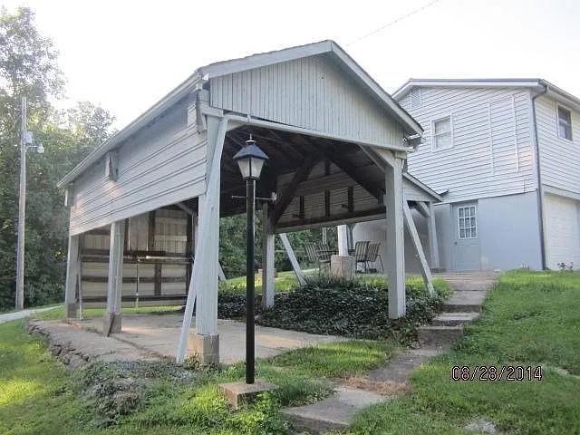 6061 Borah Hill Rd photo 1