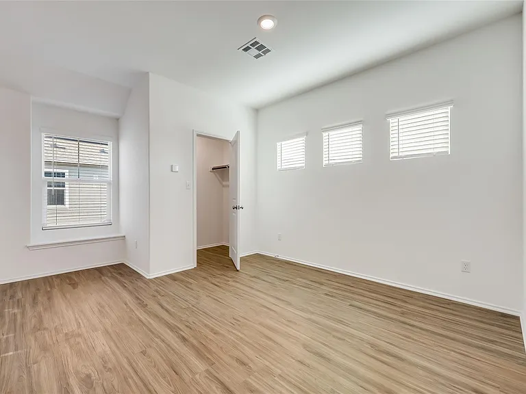 1545 Cobblecrest Ln — Photo 36
